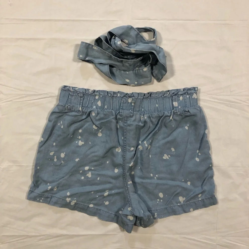 Time and Tru Women’s High Rise Pull-On Tencel Light Blue Shorts size S